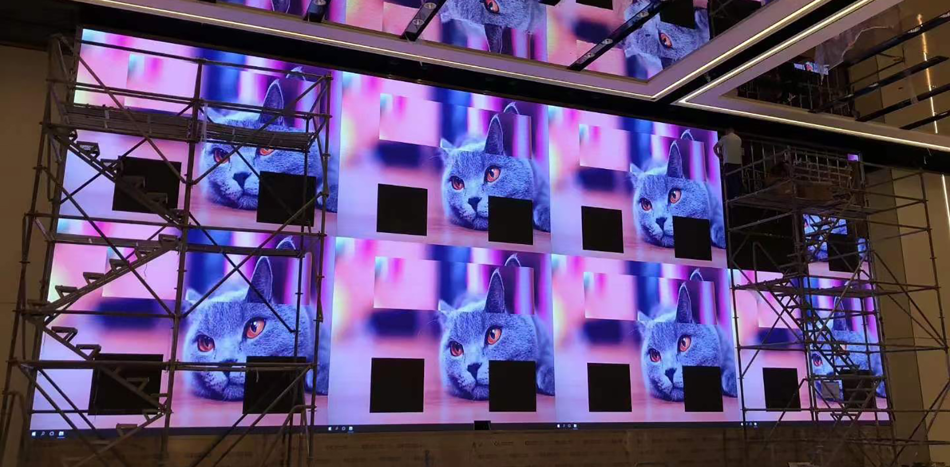 Indoor fixed LED screen AD plus series P2.6